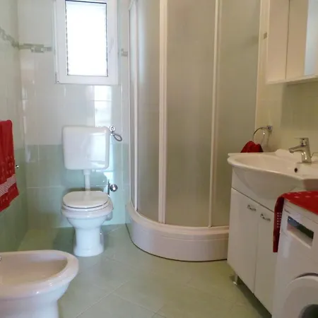 Apartman With A Parking Space 13019 Zadar